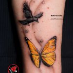 Tatuaje Tatuaje de amor Mariposa y Pajaro - Ruth Cuervilu Tattoo - KM13 Studio - estudio de tatuajes erandio astrabudua bilbao bizkaia